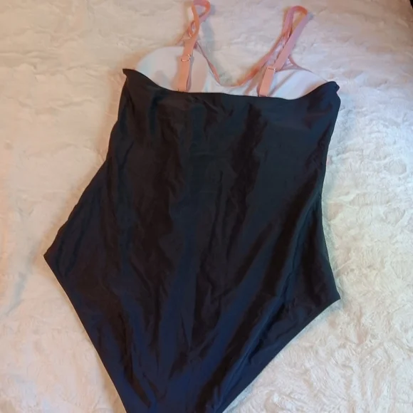 Women's Pink & Black One Piece V-neck Crisscross Tummy Control‎ Bathing Swimsuit - Picture 7 of 13